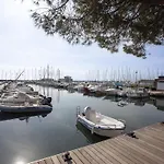 Ferienvilla Mit Pool Infinity By Interhome بيت للعطل